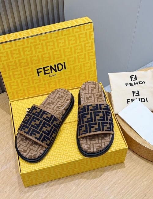 Fendi Color-blocked FF Pattern Rubber Slippers