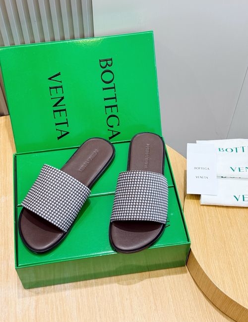 Bottega Veneta BV Woven Leather Mule Sandals With Ergonomic Sole