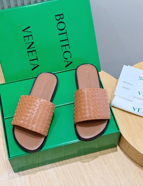 Bottega Veneta BV Woven Leather Mule Sandals With Ergonomic Sole