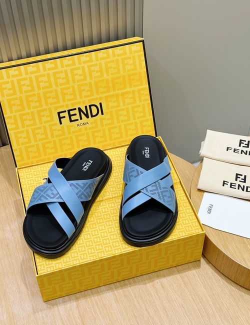 Fendi Beach Sandals With Flexible Rubber Sole