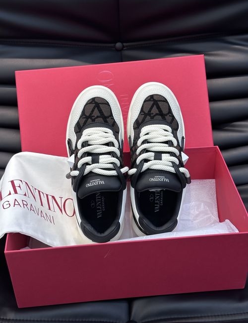 Valentino One Stud Quilted Platform Sneakers