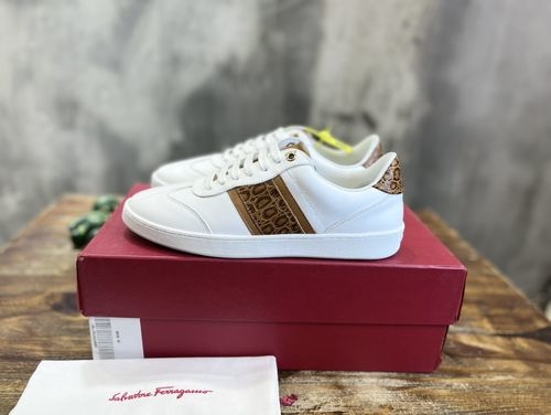 Ferragamo Retro Low-top Casual Shoes
