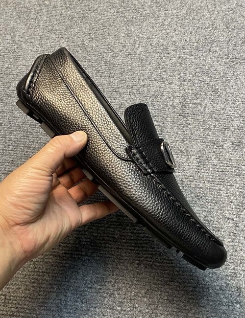 Valentino Loafers Cowhide Rubber Sole Packaging