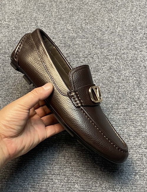 Valentino Loafers Cowhide Rubber Sole Packaging