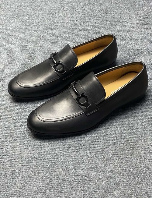Ferragamo Slip-on Leather Casual Shoes With Box
