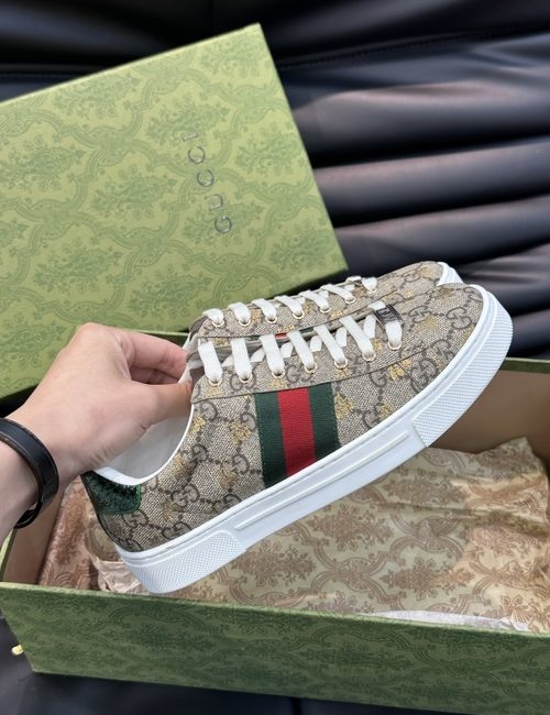 Gucci Classic White Sneakers With Top Leather Upper
