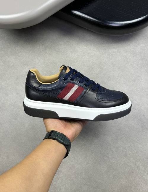 Bally Textured Cow Leather Casual Dress Shoes