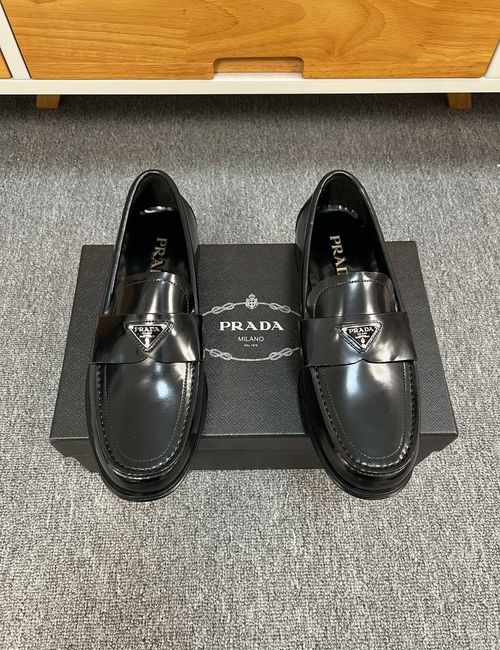 Prada Luxury Leather Business Formal Shoes