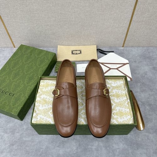 Gucci Chain G Buckle Leather Loafers