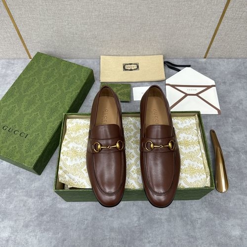 Gucci Chain G Buckle Leather Loafers
