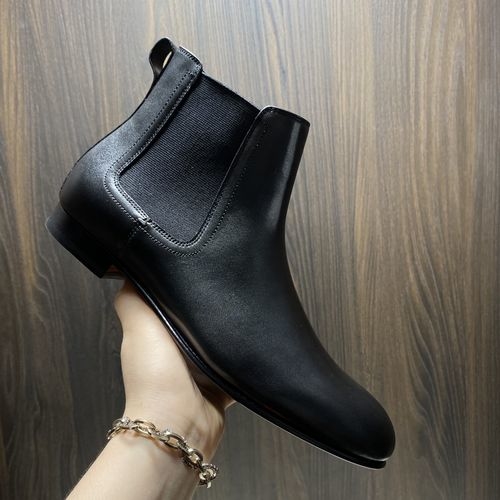 Hermes Leather Chelsea Boots With Elastic Panels