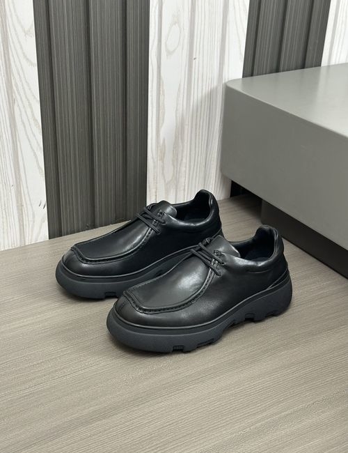 Burberry Stitching Leather Sneakers With Original Outsole