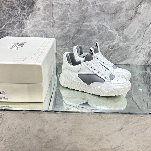 McQueen Curved Sole Lightweight Casual Sneakers