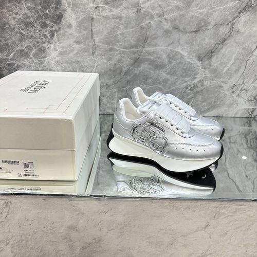 McQueen New Color Wide Type Casual Sneakers