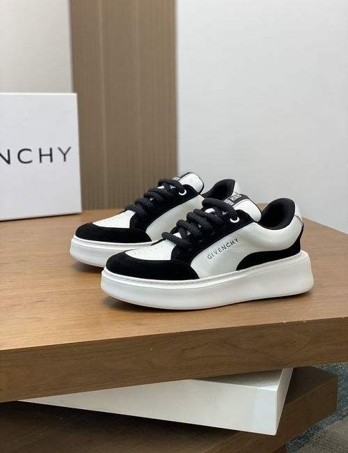 Givenchy Calfskin Casual Fashion Sneakers