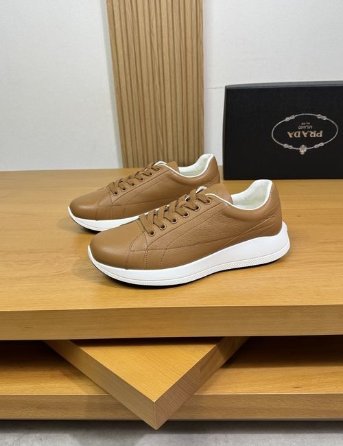 Prada Premium Grained Leather Casual Sneakers