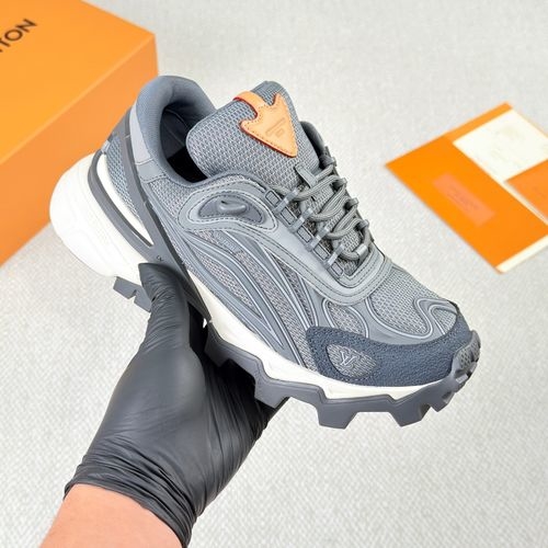Louis Vuitton LV Summit Sneakers Mixed Upper Non-slip Sole