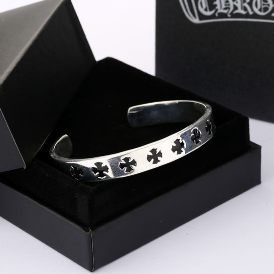 Chrome Hearts Polished Twisted Design Cuff Bangle