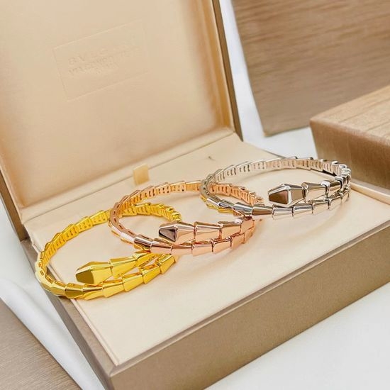 Bvlgari Snake Shape Spring Bracelet Shiny Jewelry