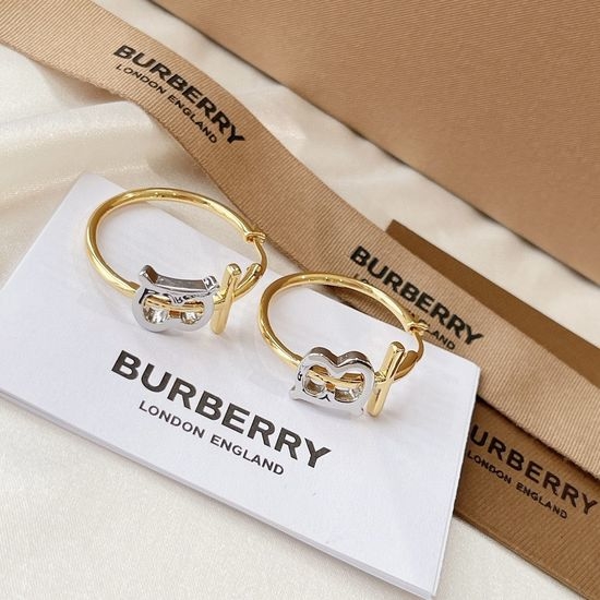 Burberry Exquisitely Carved Graceful Face-Flattering Earrings