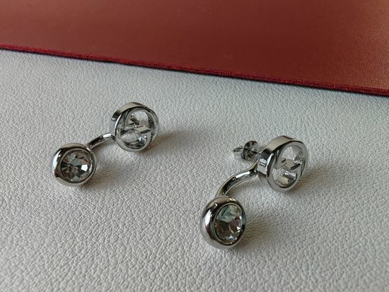 Gucci Delicate Diamond Accent Stud Earrings