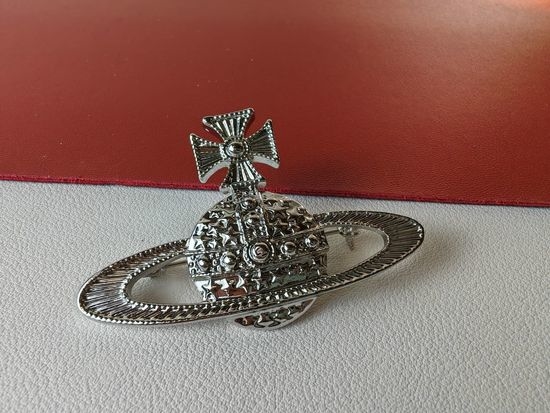 Vivienne Westhood Vintage Planet Design Brooch