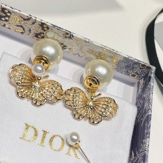Christian Dior CD Hollow Butterfly Heart Pearl Earrings