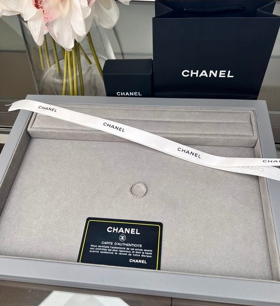 Chanel Mini Pave Diamond Quilted Ring