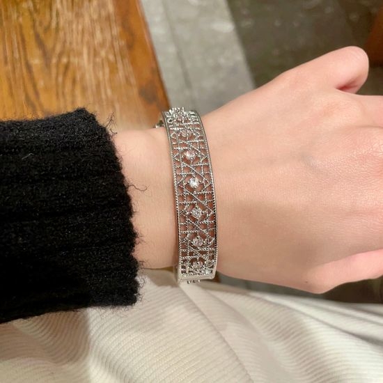 Christian Dior CD Hollow Diamond Inlaid Bracelet