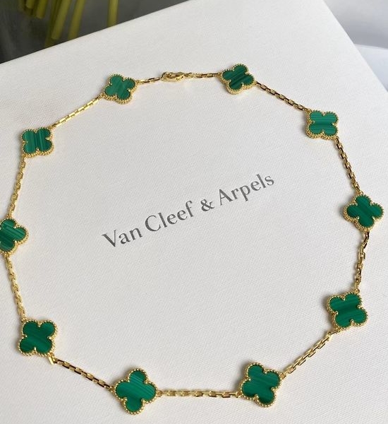 Van Cleef & Arpels VCA Vibrant Peacock Stone Jewelry