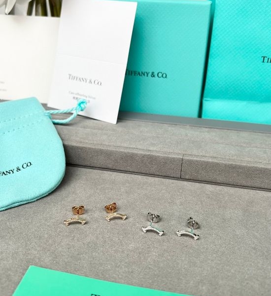 Tiffany & Co. Mini Smile Earrings in Gold