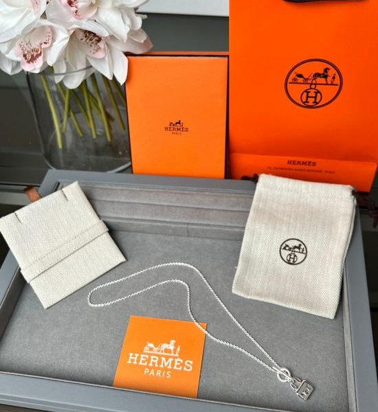 Hermes Simple Square Bag Pendant Necklace