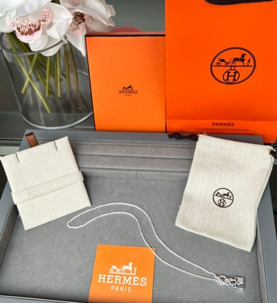 Hermes Bag Shape Pendant Elegant Necklace
