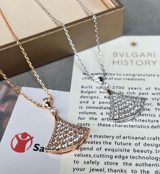 Bottega Veneta BV Full Diamond Pendant Necklace Sparkling Jewelry