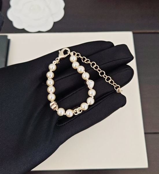 Chanel Diamond Heart Pearl Bracelet