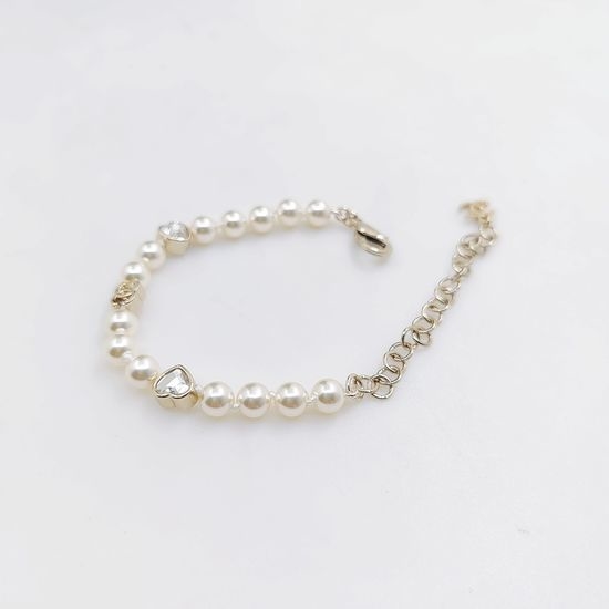Chanel White Diamond Heart Pearl Bracelet