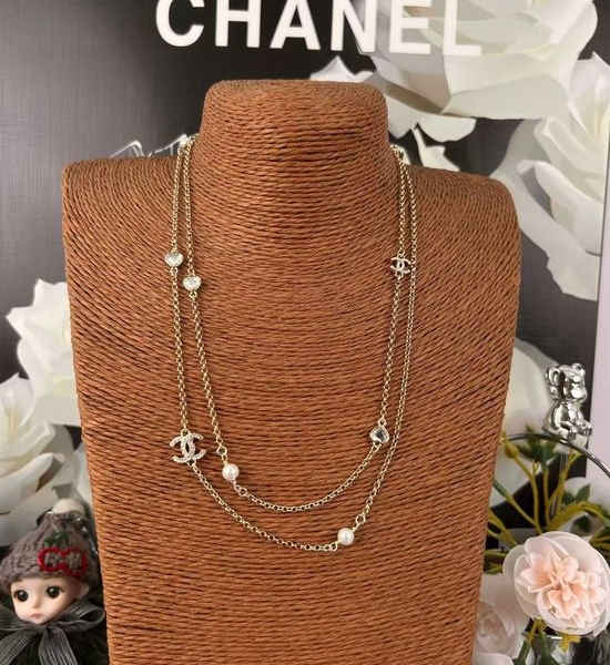 Chanel Heart Pearl Pendant Necklace