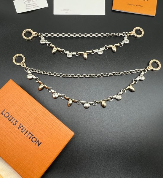Louis Vuitton LV Metal Chain Bag Charm and Key Holder