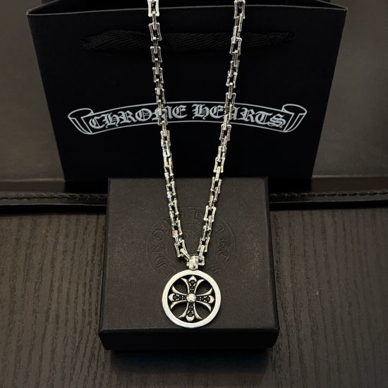 Chrome Hearts Vintage Cross Pendant Necklace Retro Craftsmanship