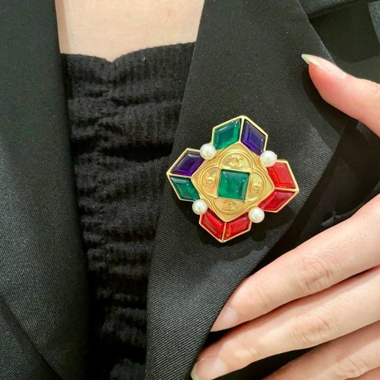 Chanel Colored Rhinestone Decor Brooch