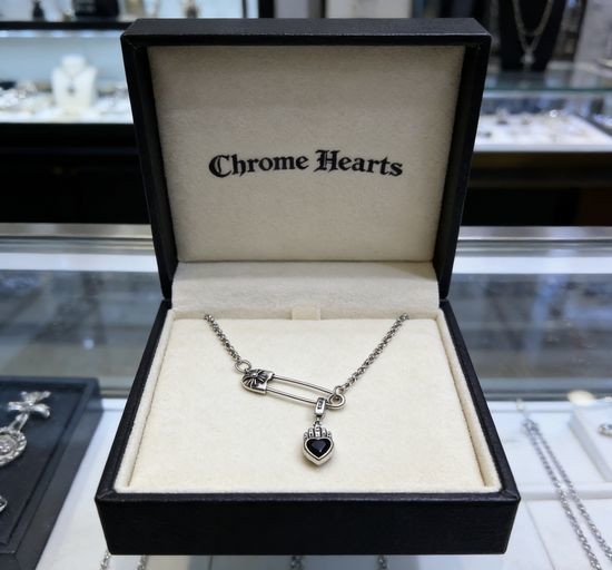 Chrome Hearts Safety Pin Black Heart Pendant Necklace