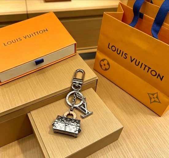 Louis Vuitton LV Mini Handbag Shape Keychain Engraved Pattern