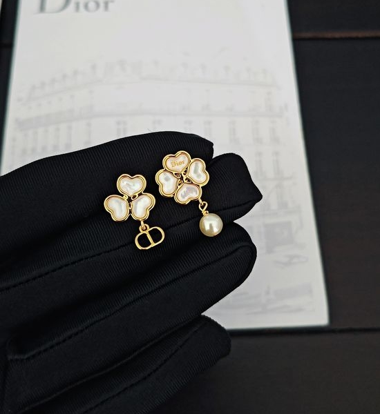 Christian Dior CD New Gold CD White Flower Earrings
