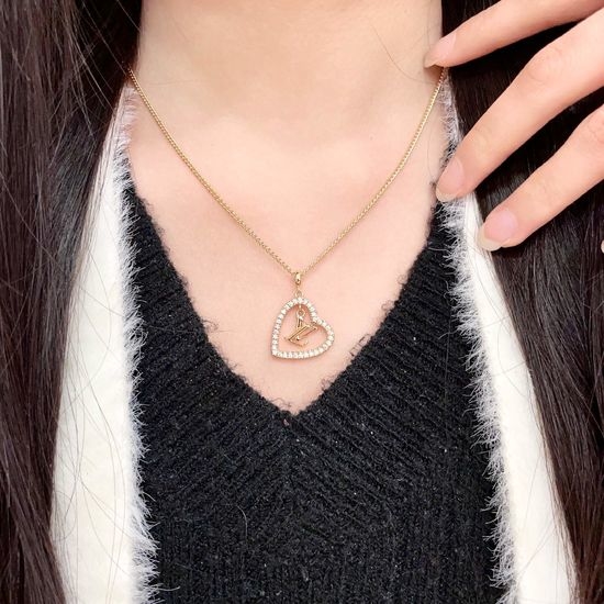Louis Vuitton LV Classic Pattern Necklace Brass Material Versatile Jewelry