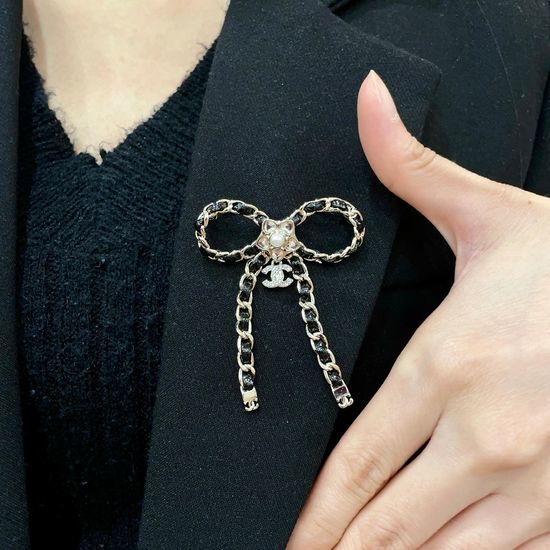Chanel Elegant Versatile Decorative Brooch