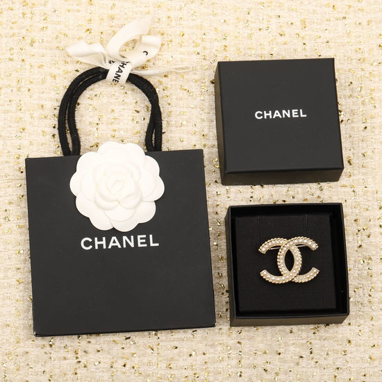 Chanel Classic Lambskin Brooch Elegant Texture