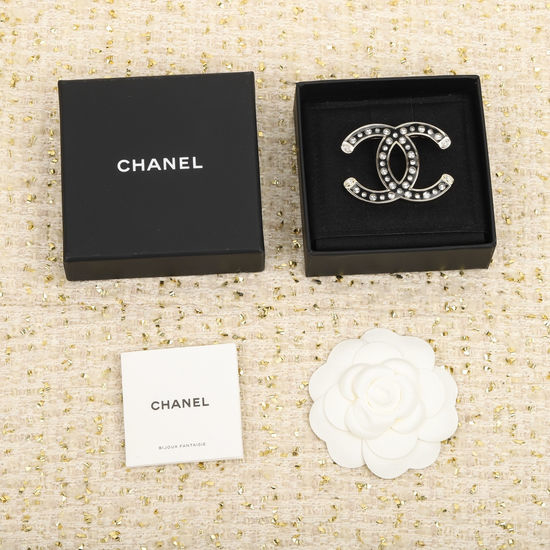 Chanel Classic Rhinestone Brooch Elegant Jewelry