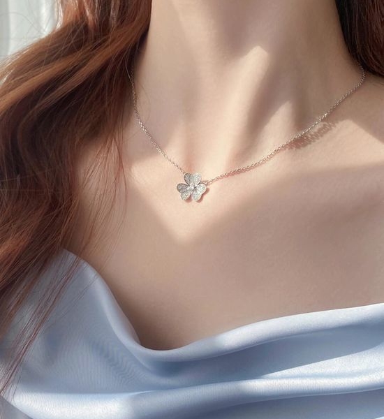 Van Cleef & Arpels VCA White Gold Clover Pendant Necklace