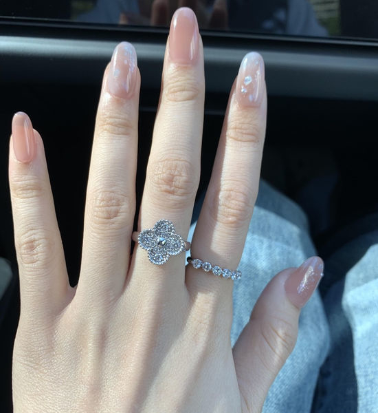 Van Cleef & Arpels VCA Full Diamond Clover Ring