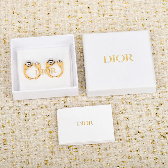 Christian Dior CD Elegant Silver Pearl Earrings with Detailed Craftsmanship